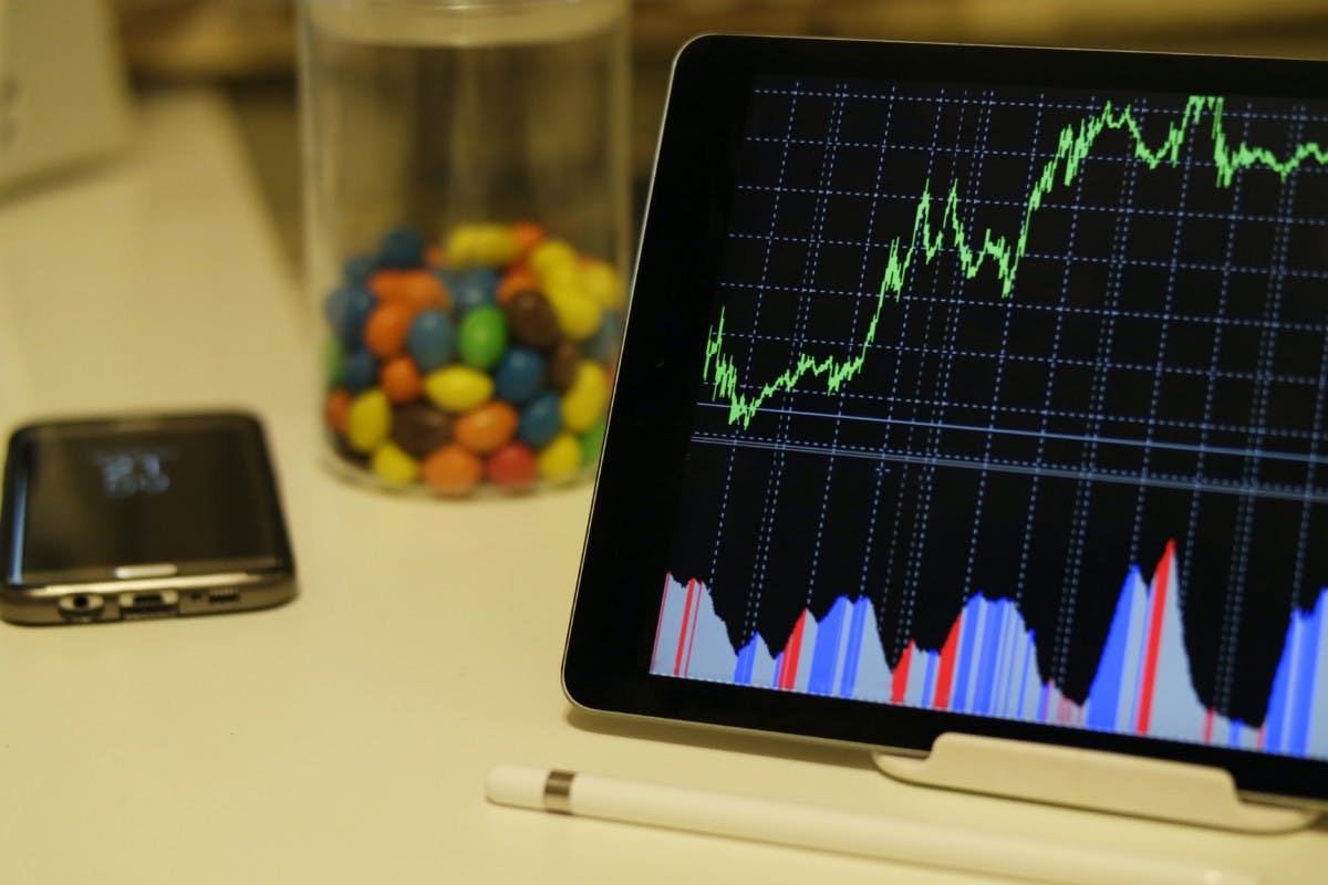 Gambar Perbedaan Entry Price vs Exit Price, Trader Pemula Wajib Tau!