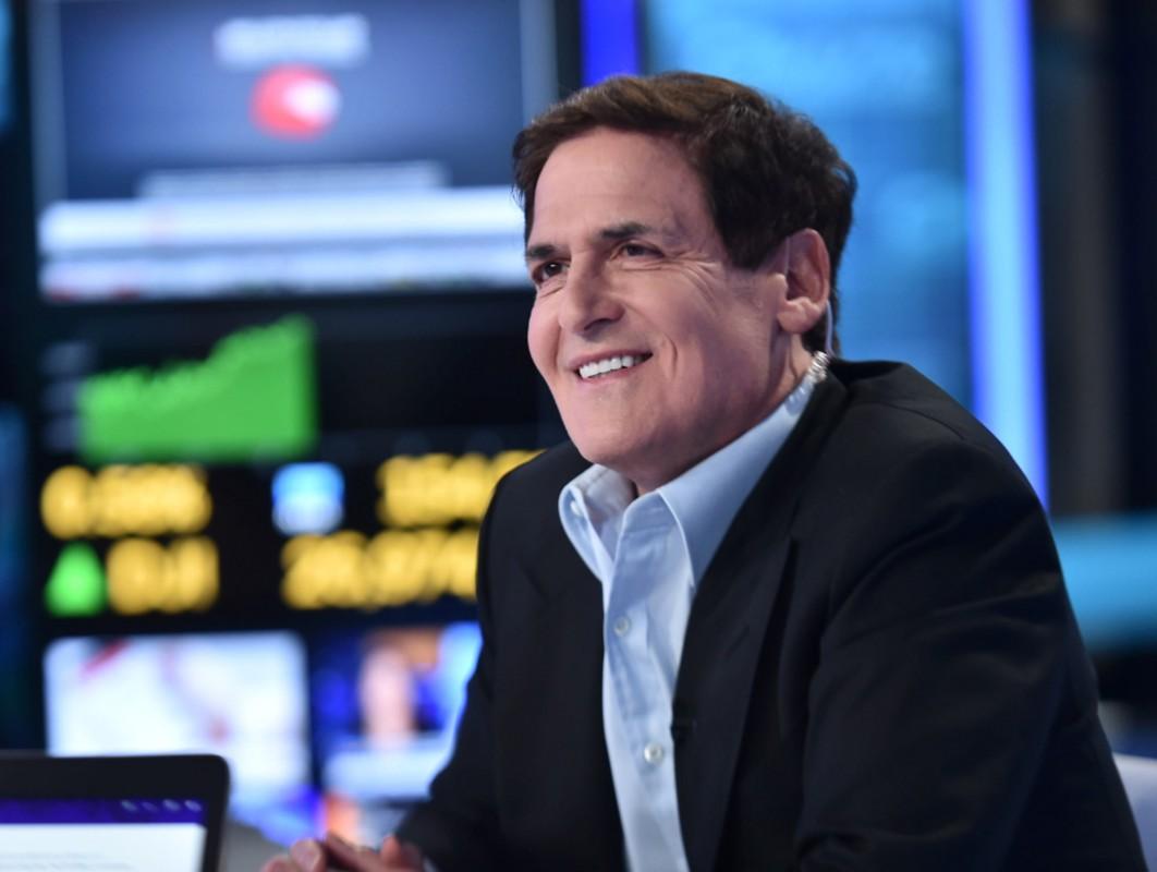 Gambar Mark Cuban Jual Koleksi NFT Senilai Lebih dari $100.000 di Tengah Peretasan Akun Gmail!