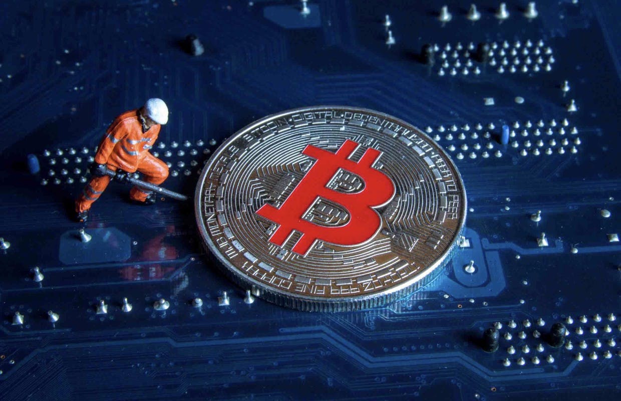 Gambar Bitcoin Melonjak, Peluang Emas atau Jebakan bagi Investor?